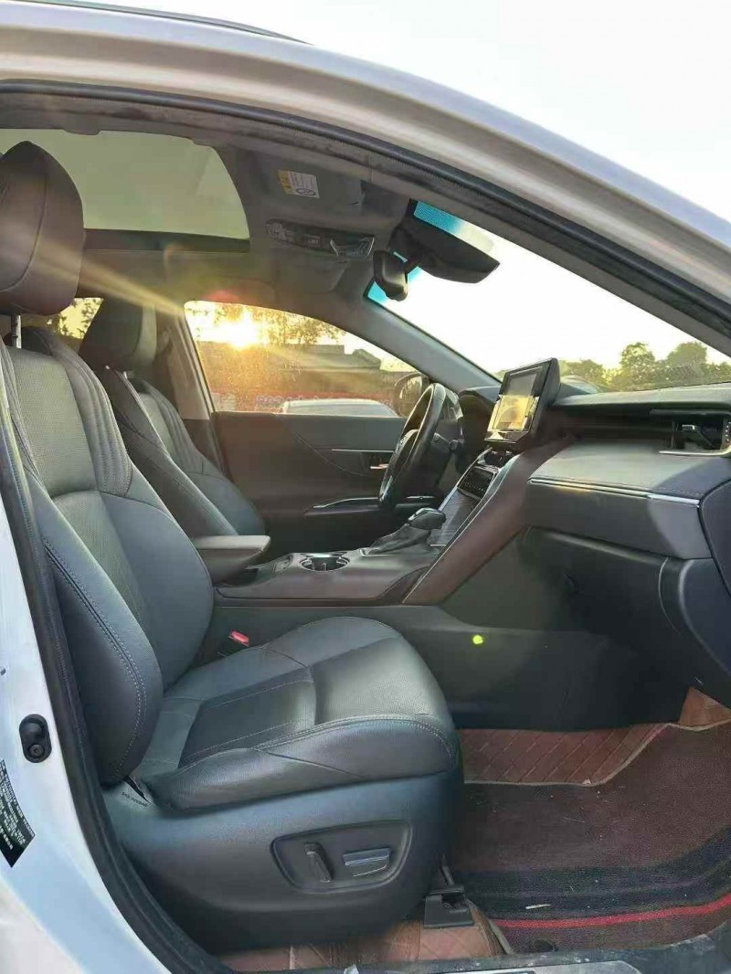 广州23年丰田凌放7