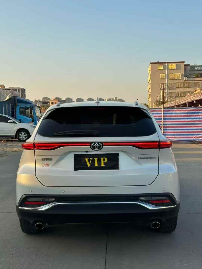 广州23年丰田凌放9