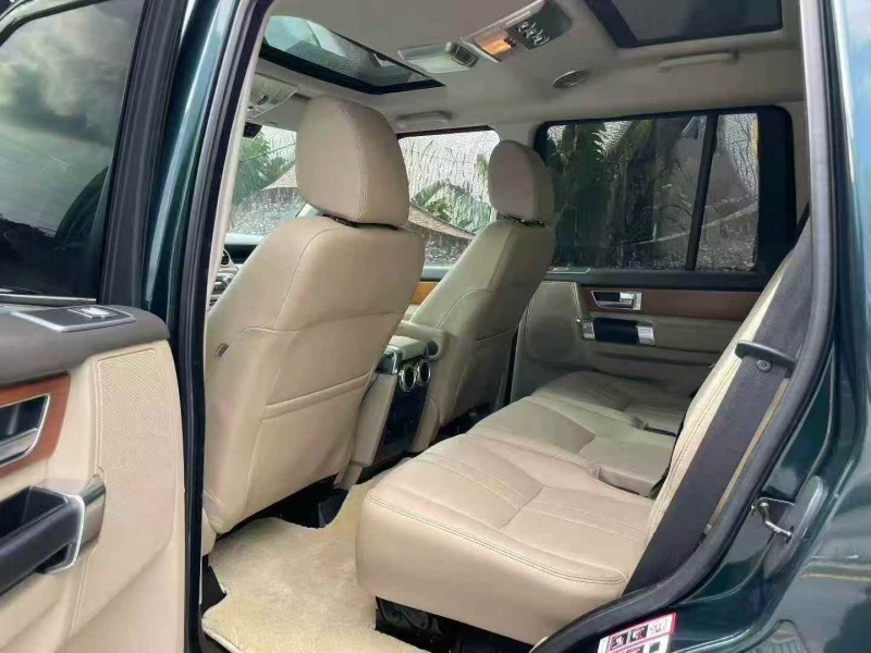 深圳15年路虎发现5