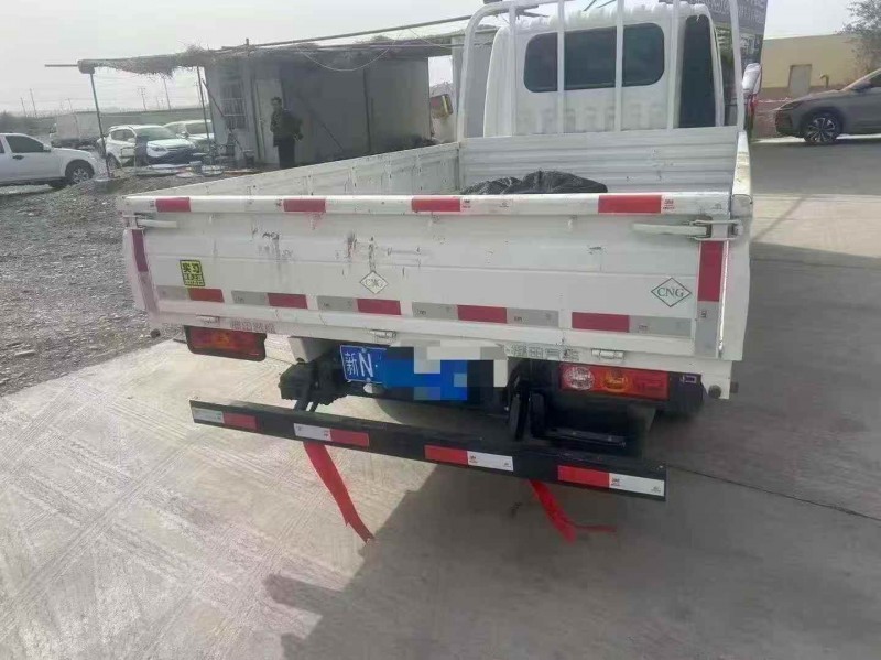 乌鲁木齐25年福田领航3