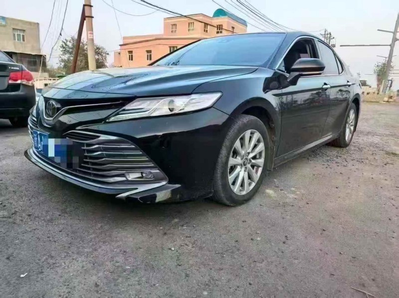 乌鲁木齐20年丰田凯美瑞1