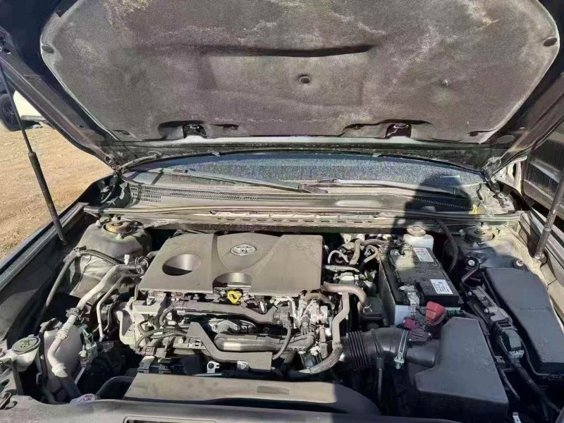 乌鲁木齐20年丰田凯美瑞9