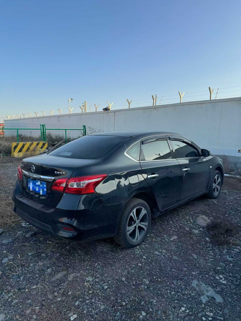 乌鲁木齐21年日产轩逸4