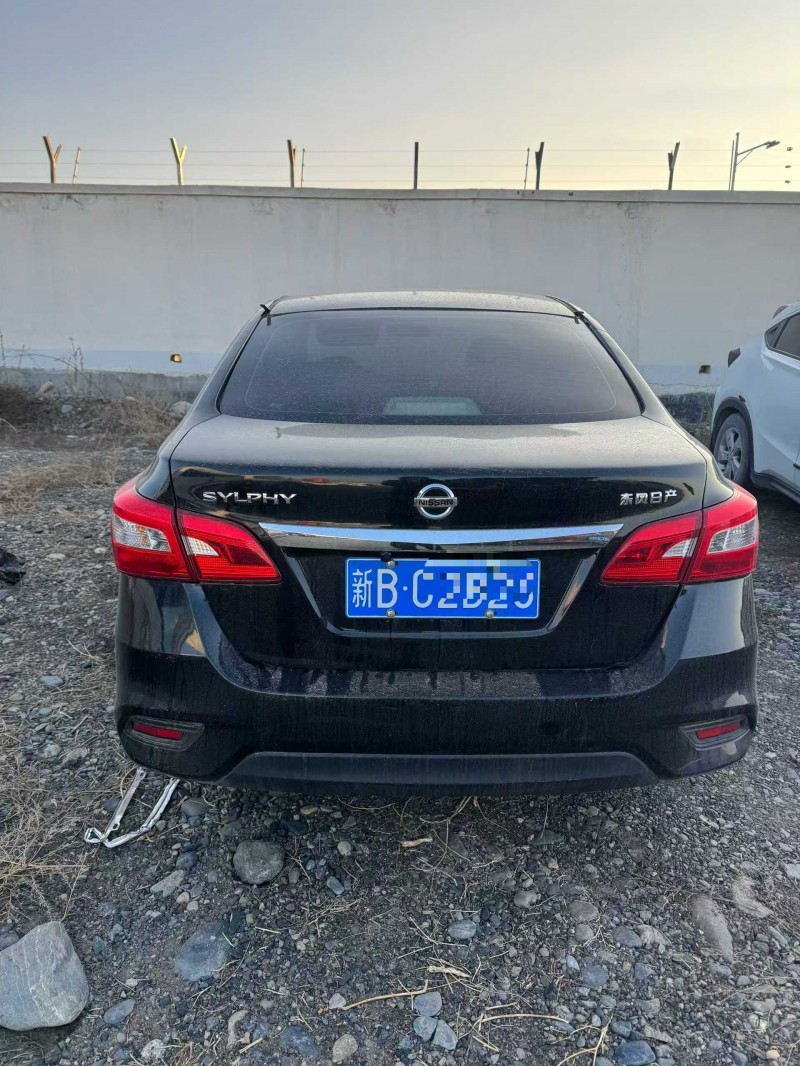 乌鲁木齐21年日产轩逸6