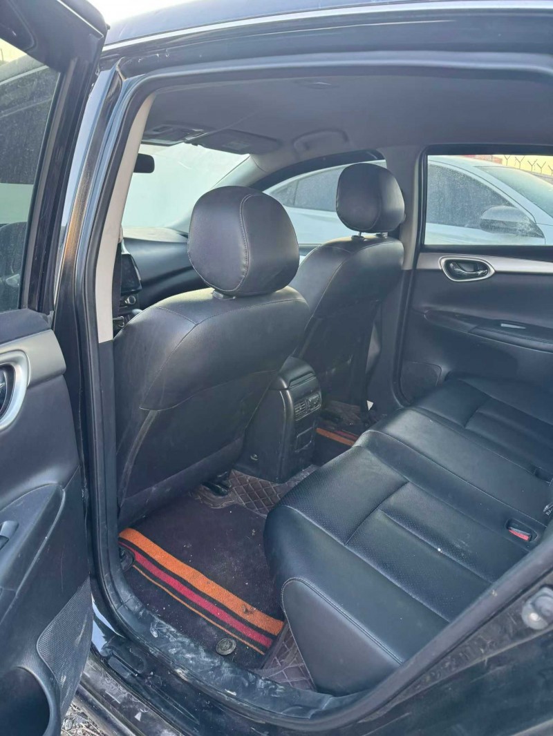 乌鲁木齐21年日产轩逸8