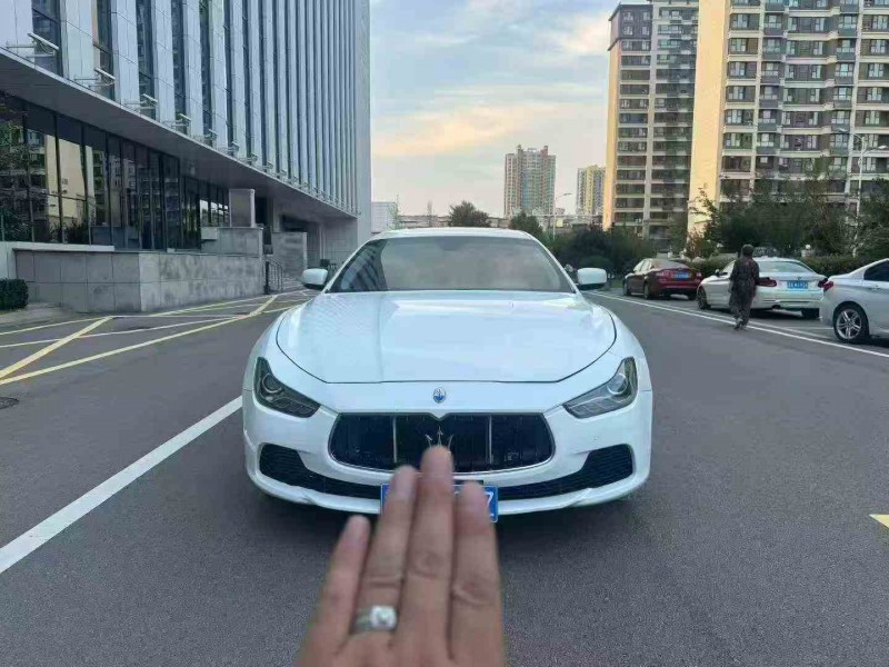 济南16年玛莎拉蒂Ghibli1