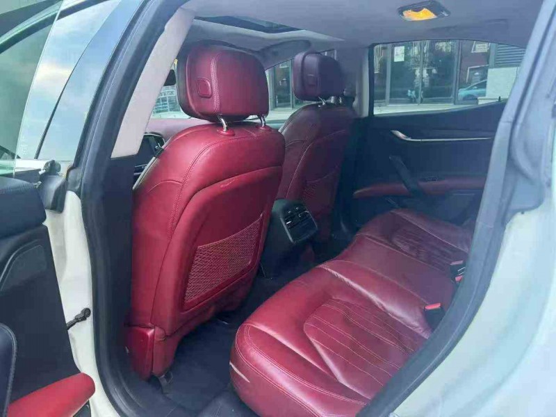 济南16年玛莎拉蒂Ghibli5