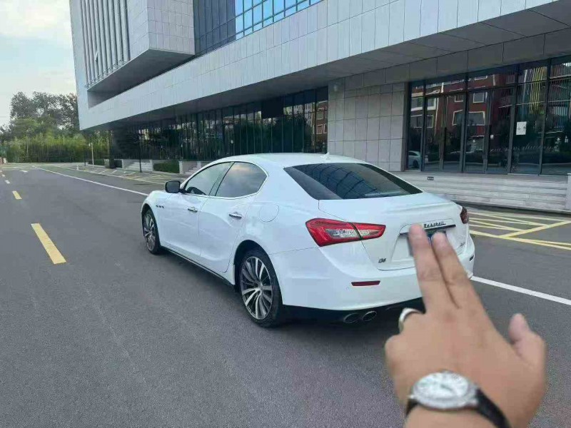 济南16年玛莎拉蒂Ghibli8