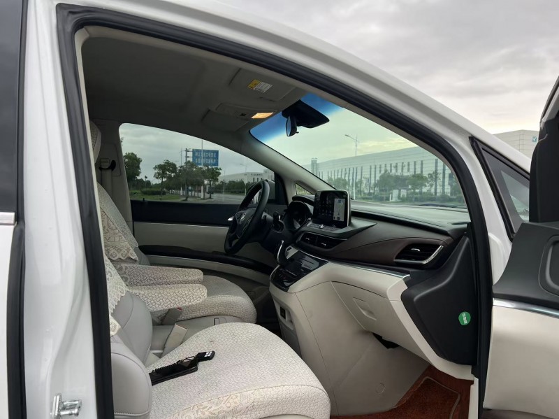 盐城23年别克GL86