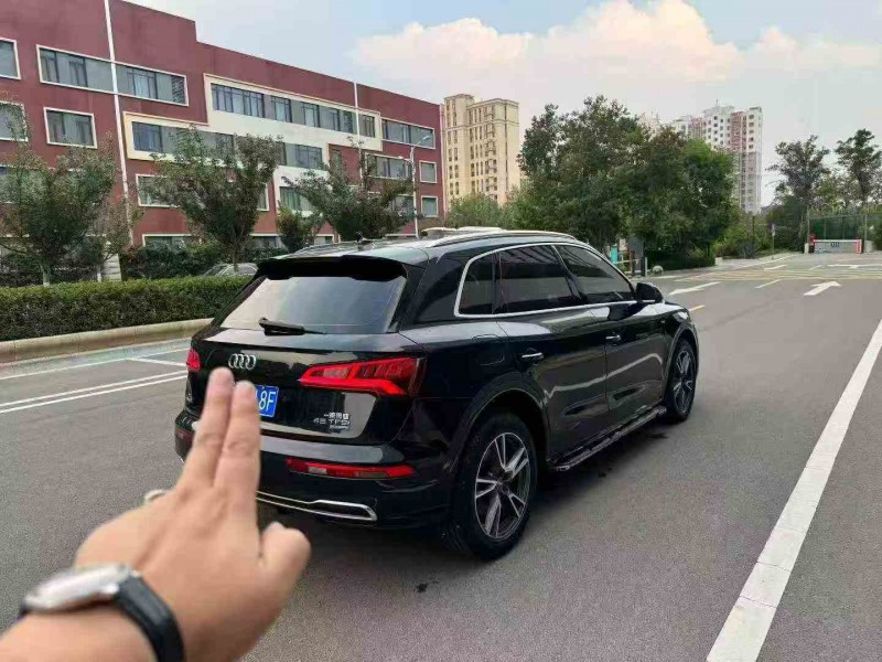 潍坊19年奥迪Q58