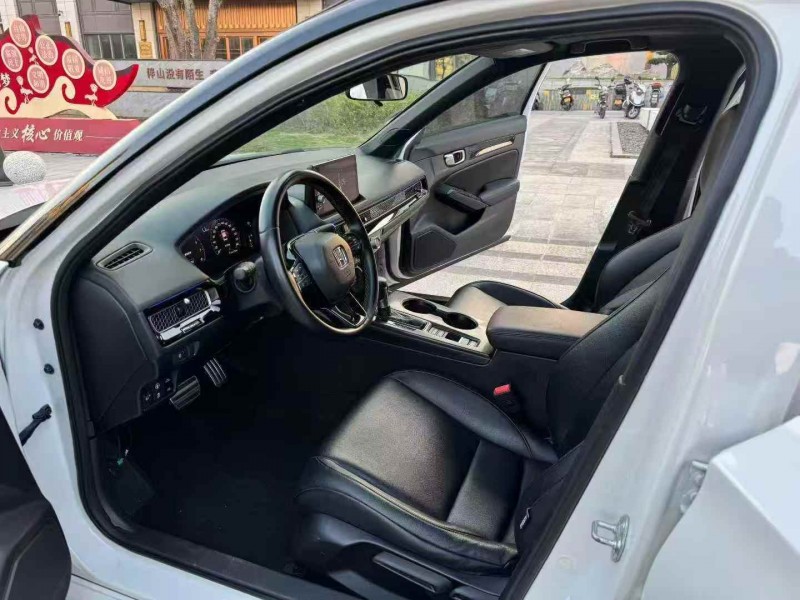 深圳22年本田思域4