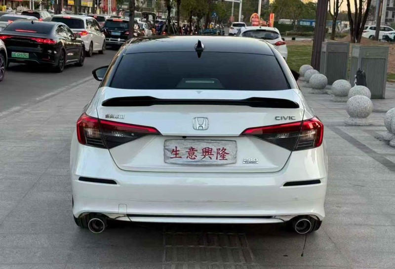 深圳22年本田思域9