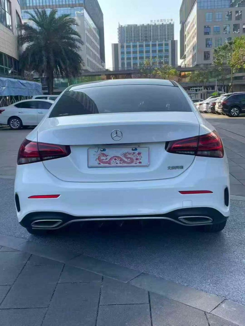 广州21年奔驰A9