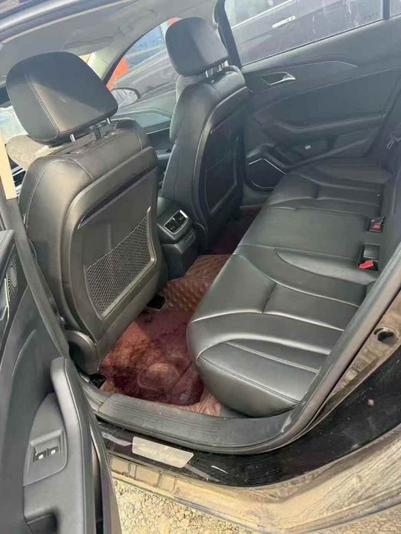 乌鲁木齐22年红旗H53