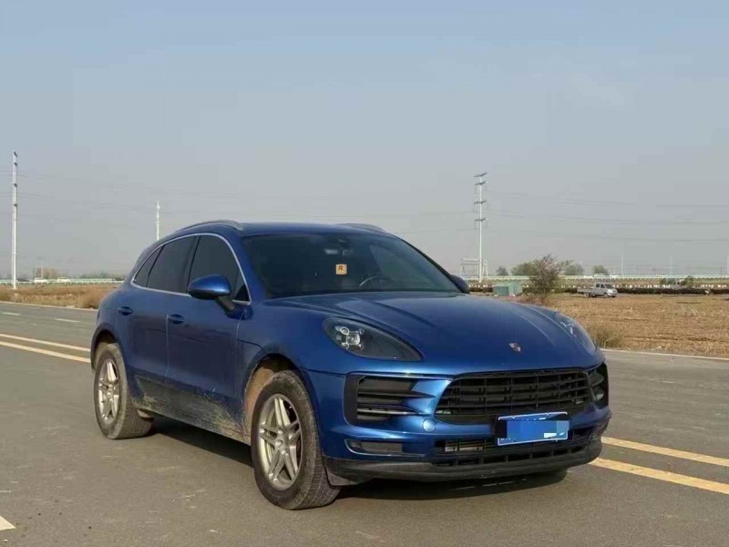 乌鲁木齐20年保时捷Macan2