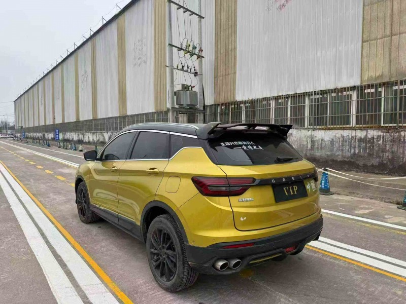 济宁21年吉利缤越7