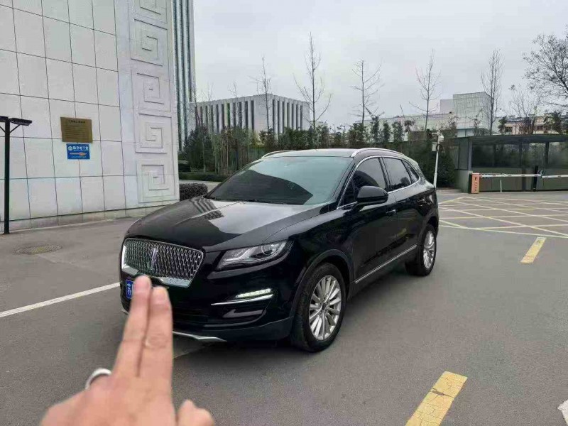 潍坊19年林肯MKC3