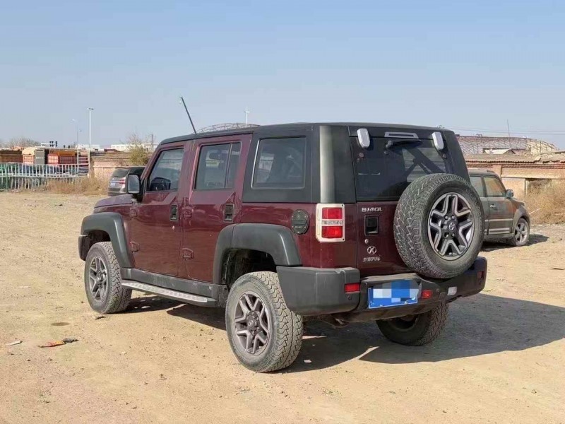 乌鲁木齐17年北京BJ404