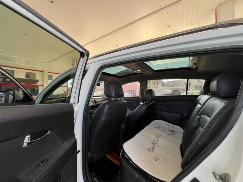 沧州12年起亚智跑8