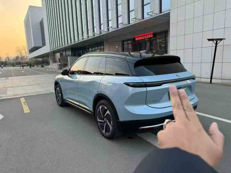 东营25年蔚来ES67