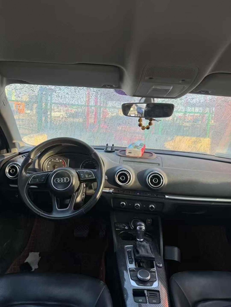 乌鲁木齐16年奥迪A35