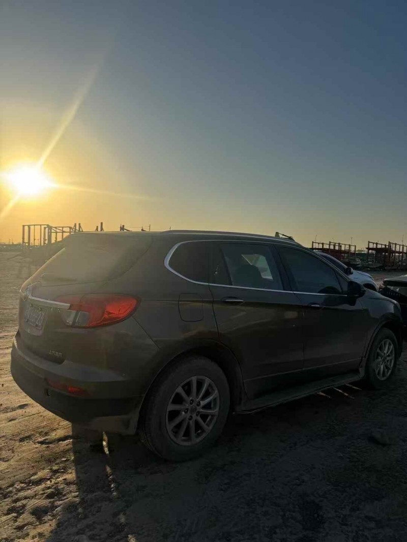 乌鲁木齐16年别克昂科威4