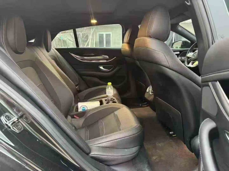 济宁21年奔驰AMG5