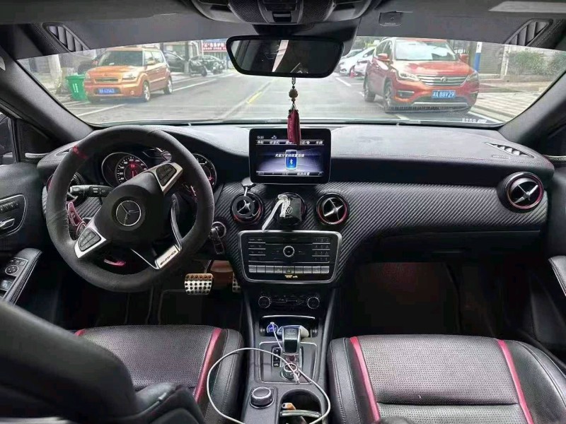 长沙19年奔驰AMG5