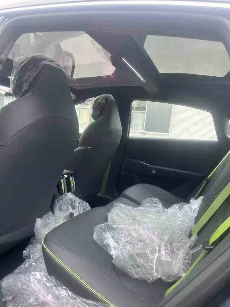 济宁25年极狐汽车阿尔法4