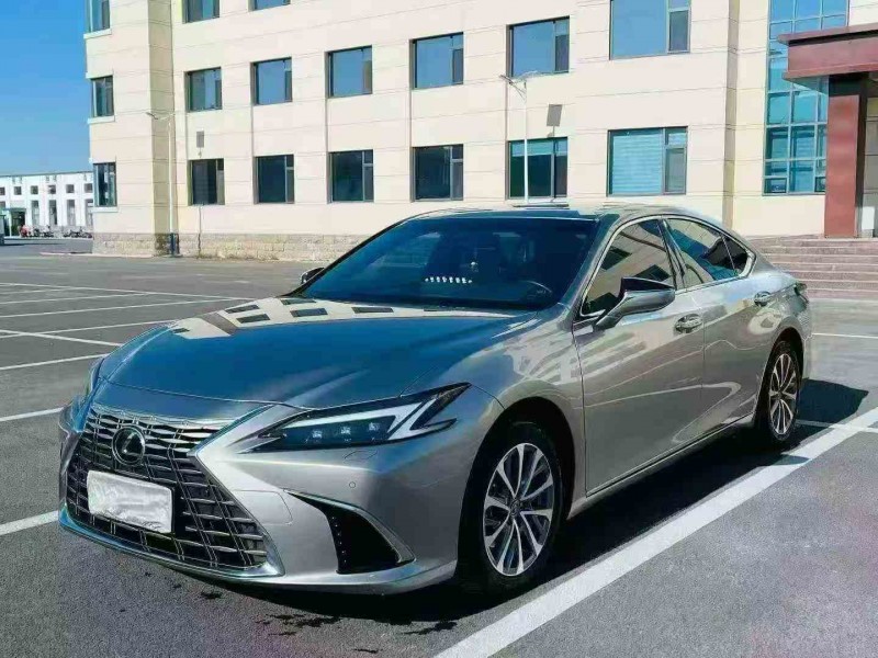 济宁25年雷克萨斯ES2