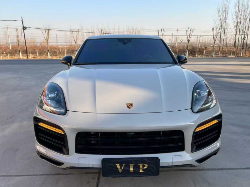 唐山22年保时捷卡宴1