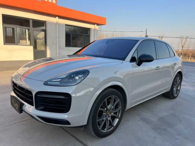 唐山22年保时捷卡宴3