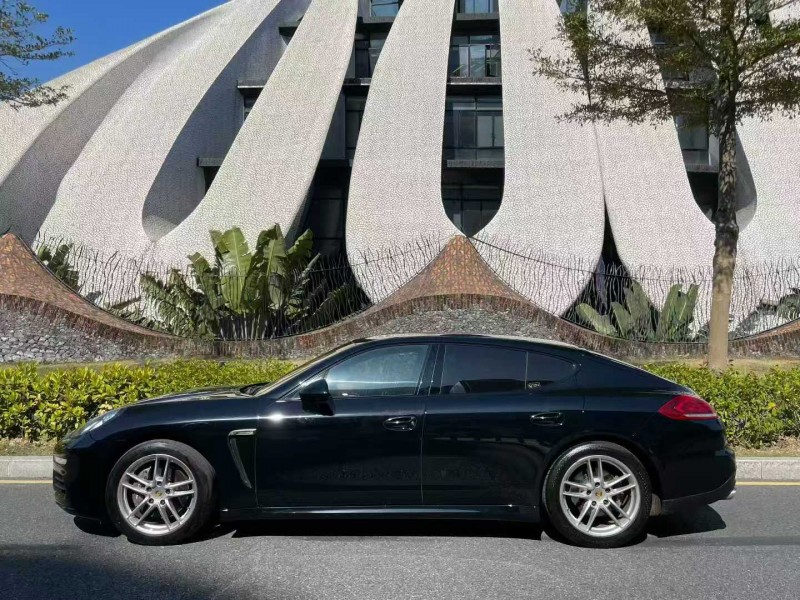 深圳16年保时捷帕拉梅拉7