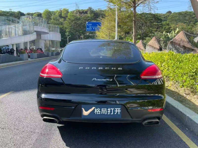 深圳16年保时捷帕拉梅拉8