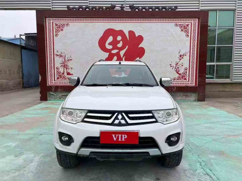 潍坊17年三菱帕杰罗·劲畅1