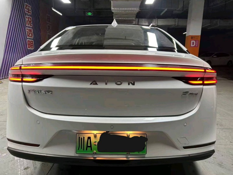 成都24年传祺埃安S2