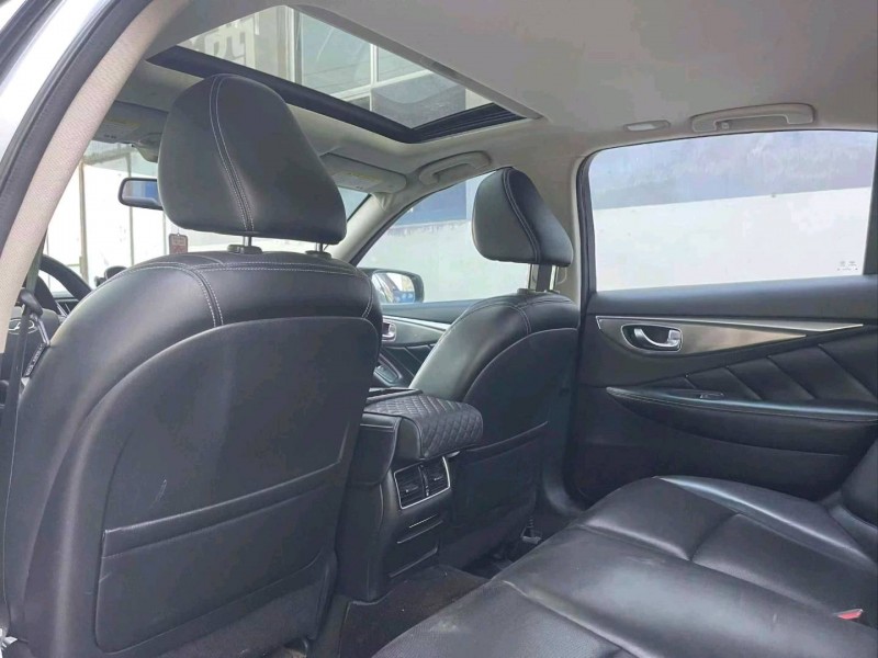 潍坊16年英菲尼迪Q50L5