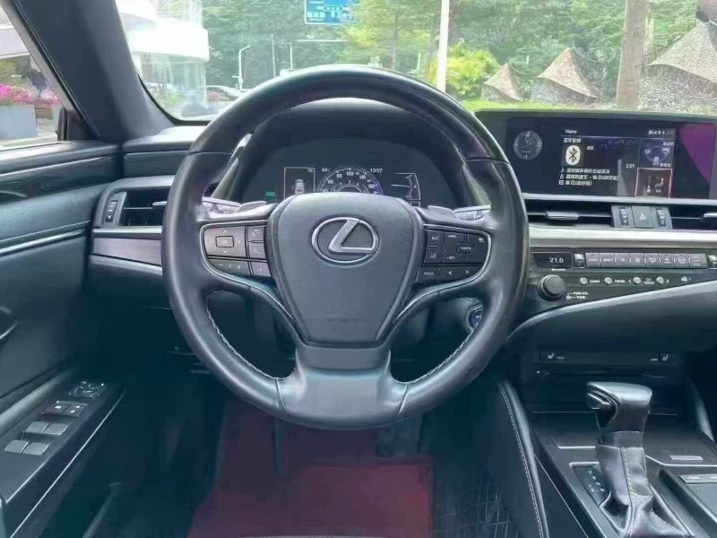 深圳20年雷克萨斯ES7