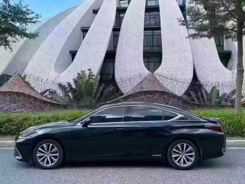 深圳20年雷克萨斯ES8