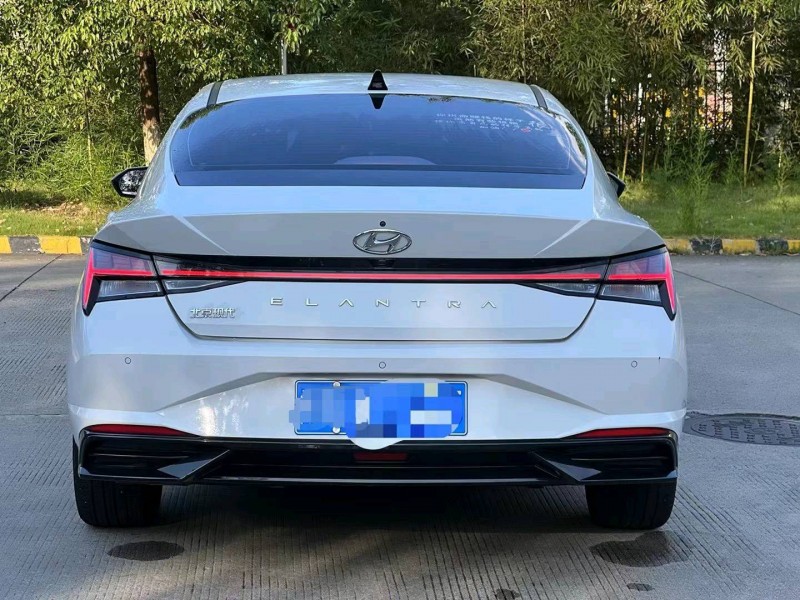 成都22年现代伊兰特2