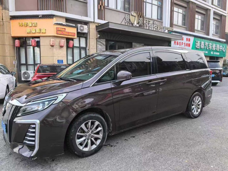 景德镇17年别克GL86