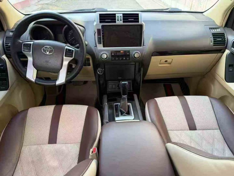 济宁16年丰田普拉多4