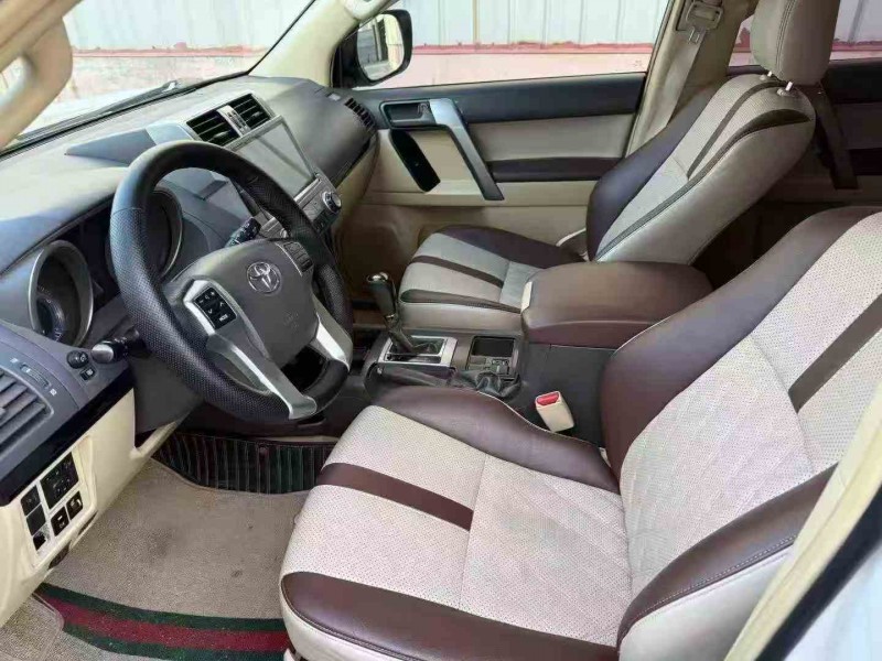 济宁16年丰田普拉多5