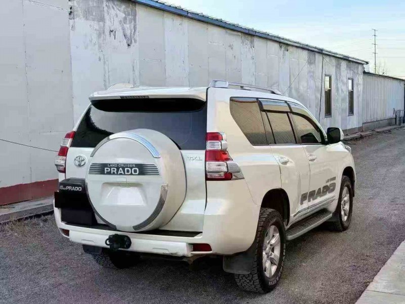 济宁16年丰田普拉多7