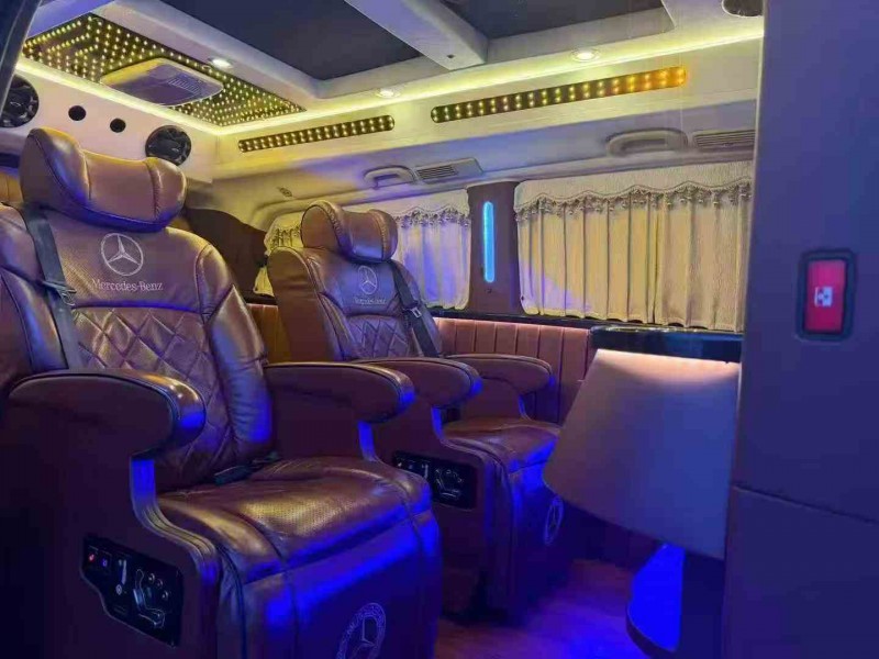 枣庄14年奔驰威霆5