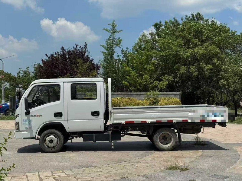 青岛23年上汽集团轻卡4