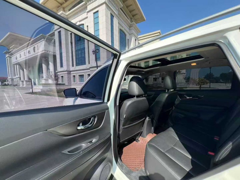 沧州21年日产奇骏8