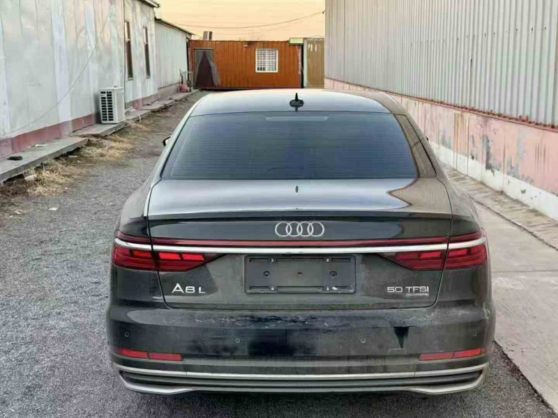 济宁24年奥迪A6L9