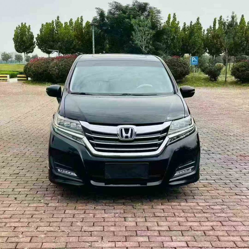 青岛18年本田艾力绅1