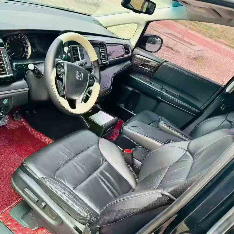 青岛18年本田艾力绅7